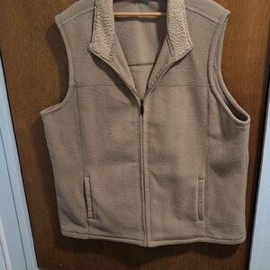 Outdoor Life Men's Tan Fleece Vest